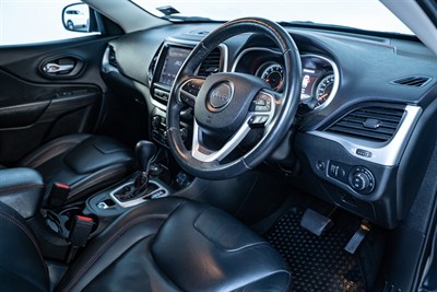 2017 Jeep Cherokee - Thumbnail
