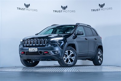 2017 Jeep Cherokee - Thumbnail