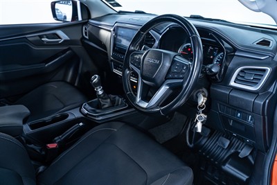 2021 Isuzu D-Max - Thumbnail