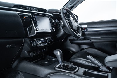 2023 Toyota Hilux - Thumbnail