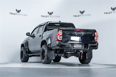 2023 Toyota Hilux - Thumbnail