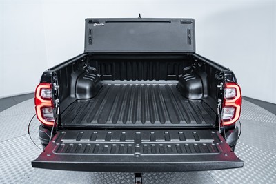 2023 Toyota Hilux - Thumbnail