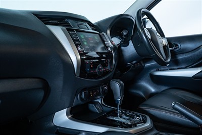 2020 Nissan Navara - Thumbnail