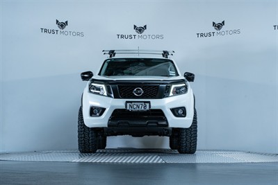 2020 Nissan Navara - Thumbnail