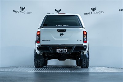 2020 Nissan Navara - Thumbnail