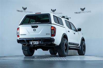 2020 Nissan Navara - Thumbnail