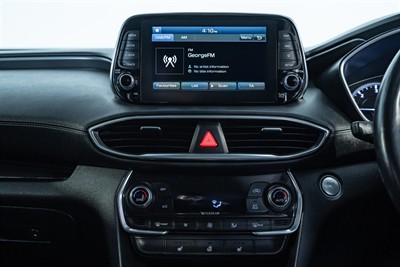 2019 Hyundai Santa Fe - Thumbnail