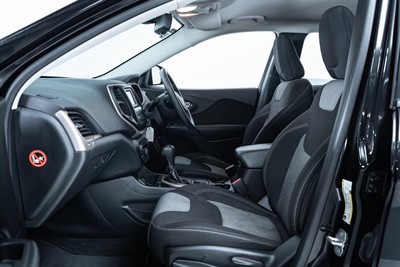 2015 Jeep Cherokee - Thumbnail