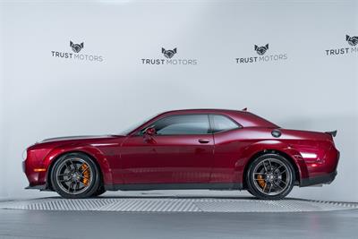 2020 Dodge Challenger - Thumbnail