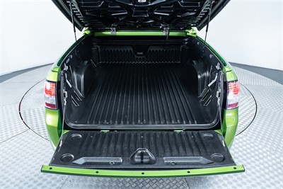 2016 Holden Commodore - Thumbnail