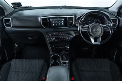 2020 Kia Sportage - Thumbnail