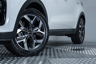 2020 Kia Sportage - Thumbnail