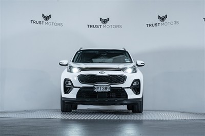 2020 Kia Sportage - Thumbnail