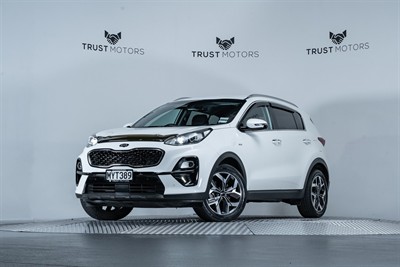 2020 Kia Sportage - Thumbnail