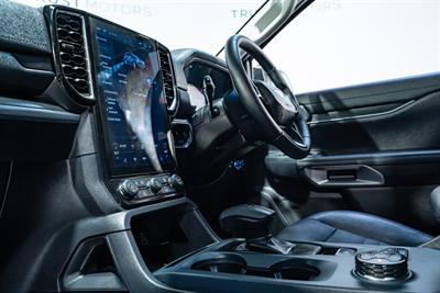 2023 Ford Everest - Thumbnail