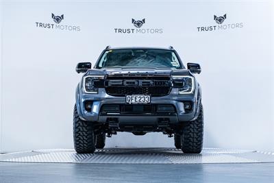 2023 Ford Everest - Thumbnail
