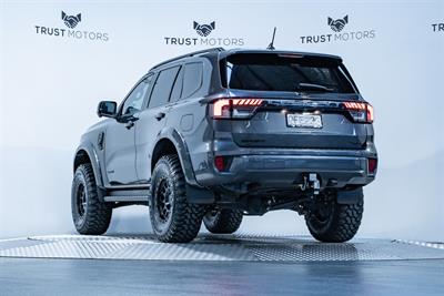 2023 Ford Everest - Thumbnail