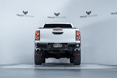 2020 Toyota Hilux - Thumbnail