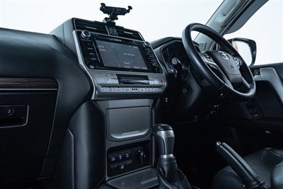 2018 Toyota Landcruiser Prado - Thumbnail