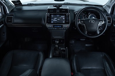 2018 Toyota Landcruiser Prado - Thumbnail