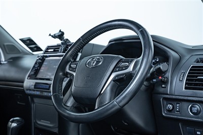 2018 Toyota Landcruiser Prado - Thumbnail