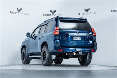 2018 Toyota Landcruiser Prado - Thumbnail