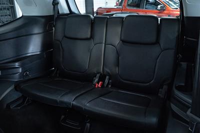 2022 Ford Everest - Thumbnail