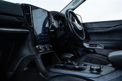 2022 Ford Everest - Thumbnail