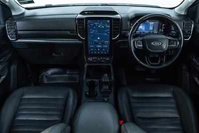 2022 Ford Everest - Thumbnail