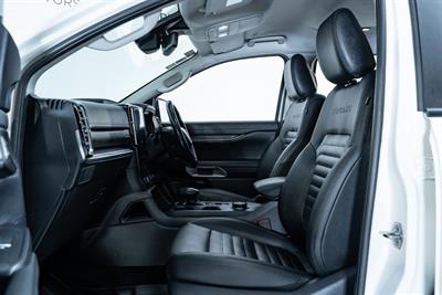 2022 Ford Everest - Thumbnail