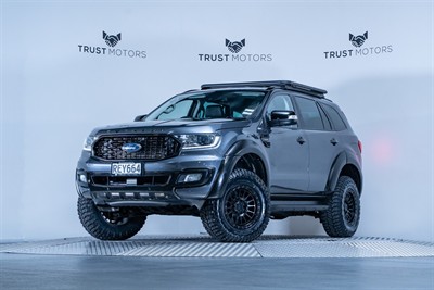 2020 Ford Everest - Thumbnail