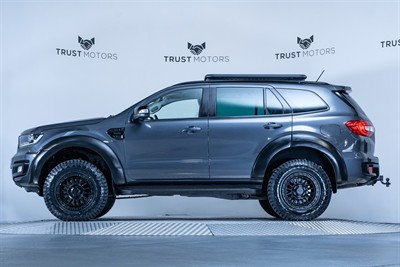 2020 Ford Everest - Thumbnail