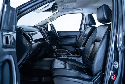 2020 Ford Everest - Thumbnail
