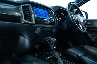 2021 Ford Everest - Thumbnail