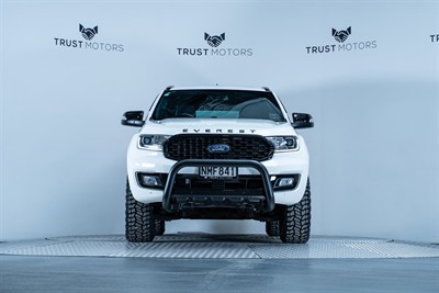 2021 Ford Everest - Thumbnail