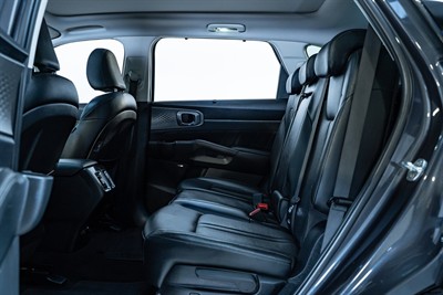 2021 Kia Sorento - Thumbnail