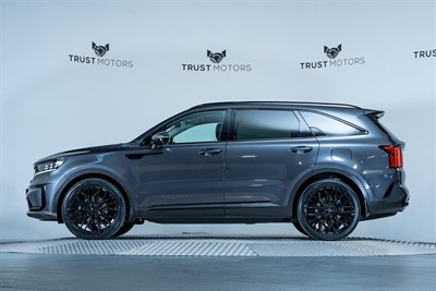 2021 Kia Sorento - Thumbnail