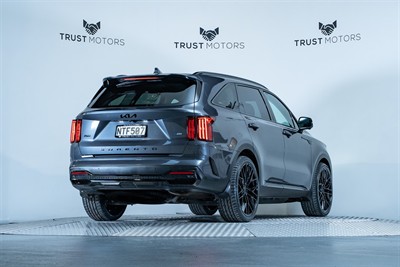 2021 Kia Sorento - Thumbnail