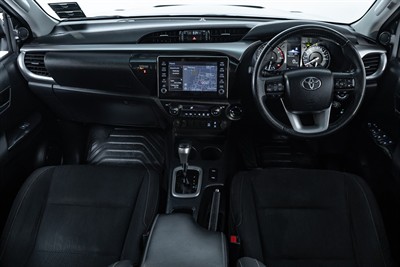 2022 Toyota Hilux - Thumbnail
