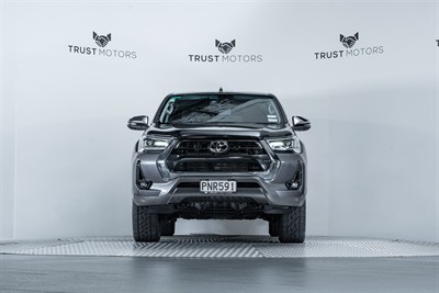 2022 Toyota Hilux - Thumbnail