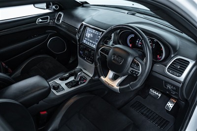 2018 Jeep Grand Cherokee - Thumbnail