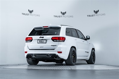 2018 Jeep Grand Cherokee - Thumbnail