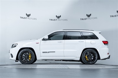 2018 Jeep Grand Cherokee - Thumbnail