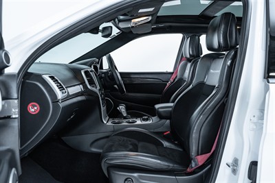 2018 Jeep Grand Cherokee - Thumbnail