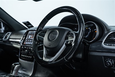 2020 Jeep Grand Cherokee - Thumbnail