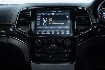 2020 Jeep Grand Cherokee - Thumbnail