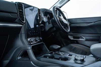 2023 Ford Everest - Thumbnail