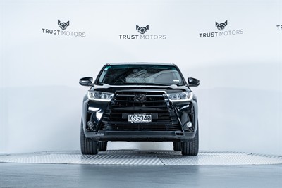 2017 Toyota Highlander - Thumbnail