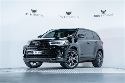 2017 Toyota Highlander - Thumbnail
