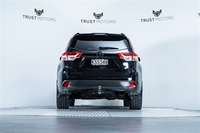 2017 Toyota Highlander - Thumbnail